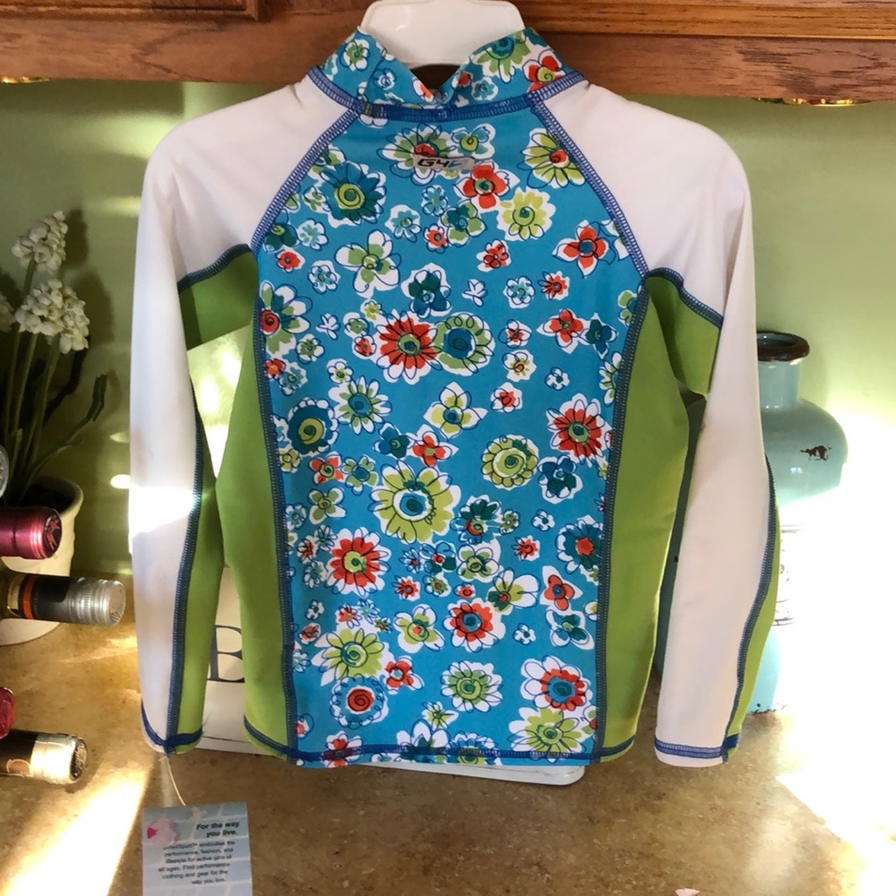 NWT Rashguard Girls4Sport 4T